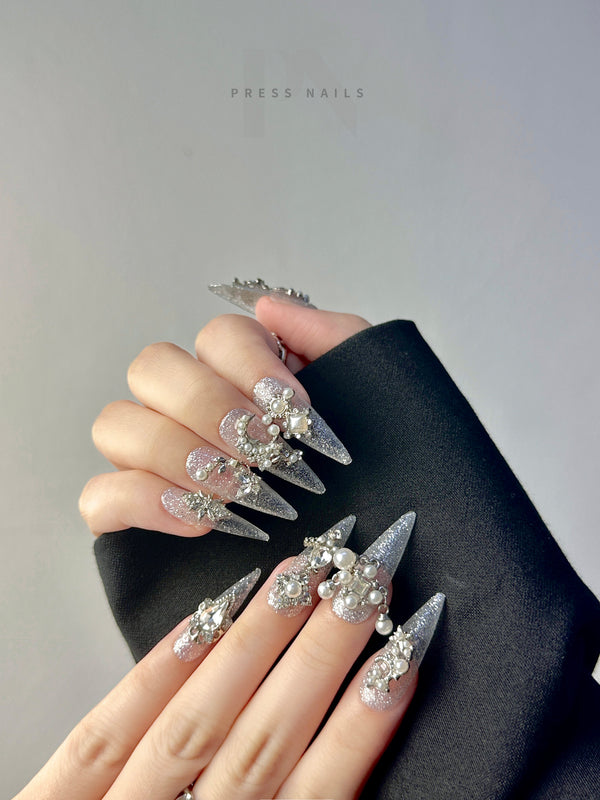 Light Luxury Pendant Press-On Nails